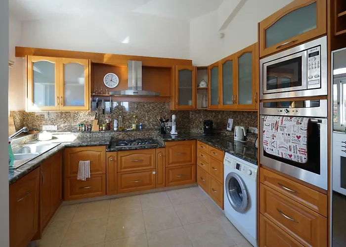 Sunset Cliff Panoramic Sea Views Private Heated Pool Included *